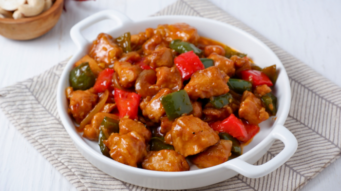 Black pepper chicken stir fry as a healthier lunch option
