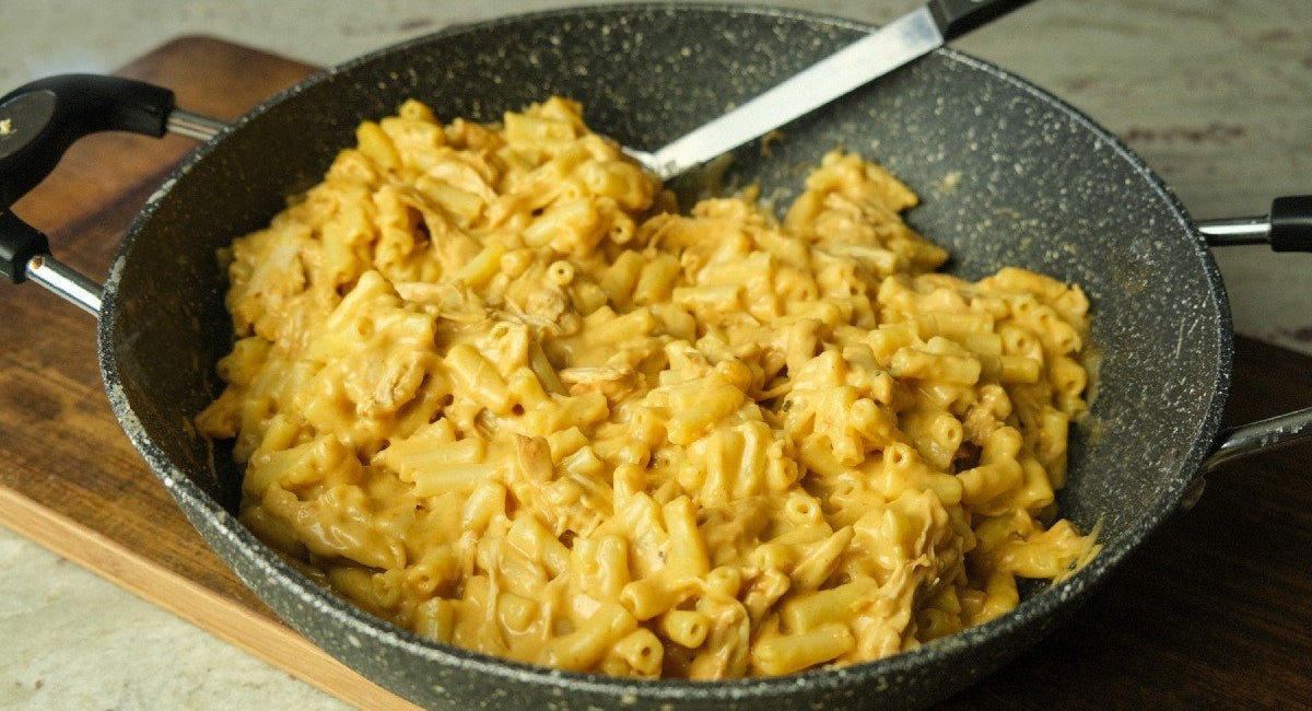 BBQ pulled chicken mac 'n cheese