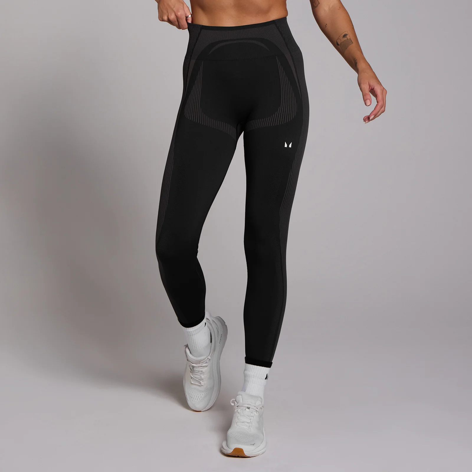 MP Women's Tempo Seamless Hybrid Leggings - Black - S Image 1